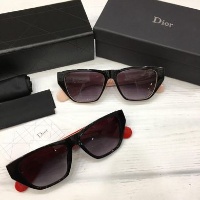 Солнцезащитные очки Диор в креативной прямоугольной оправе Цвета красный синий черный бежевый